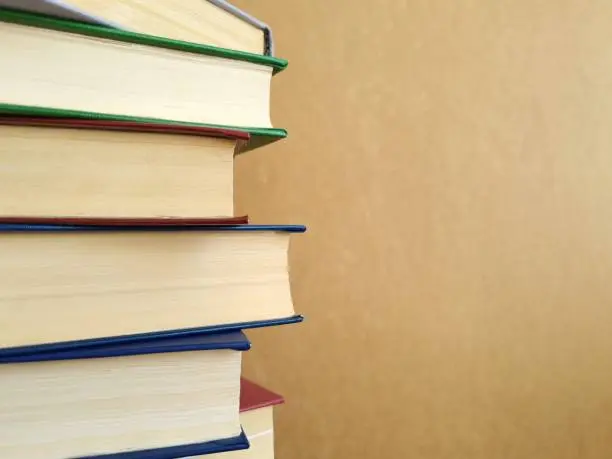 ما تكلفة الدراسة باللغة الإنجليزية في قيرغيزستان للطلاب العرب؟